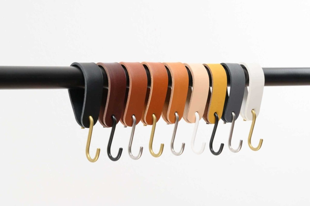Leder S-Haken für Kleiderstange & Garderobe – Rowzec Design