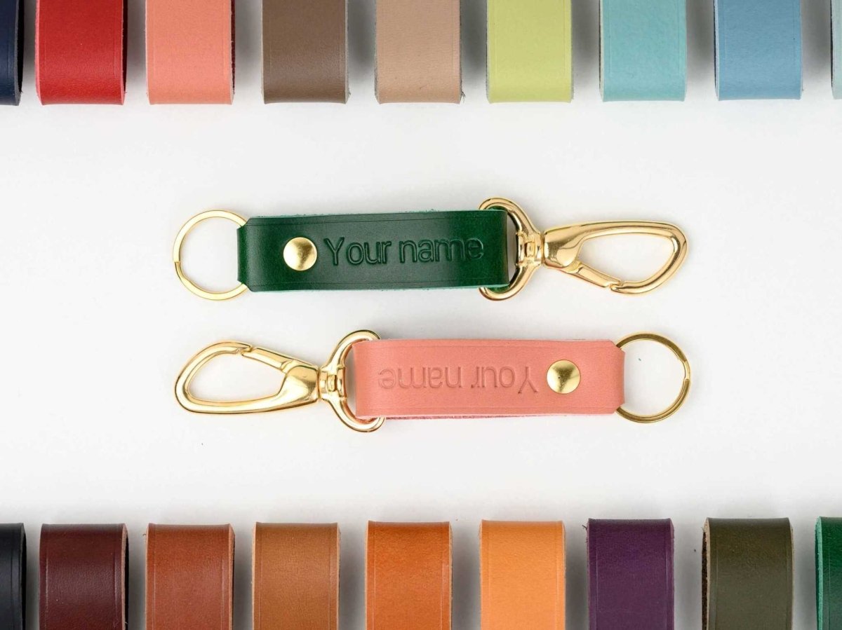 Leather keychain, italian leather and solid brass, personalizable