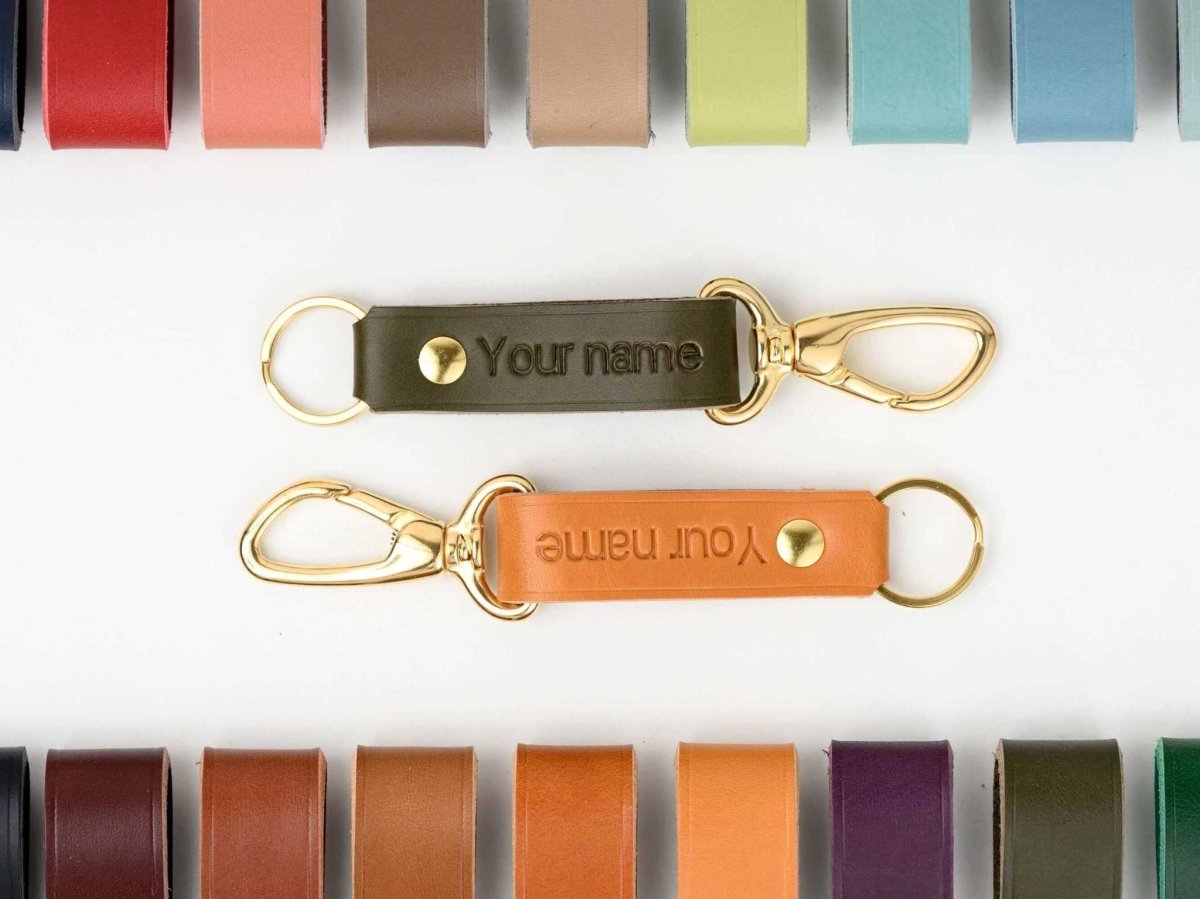 Leather keychain, italian leather and solid brass, personalizable