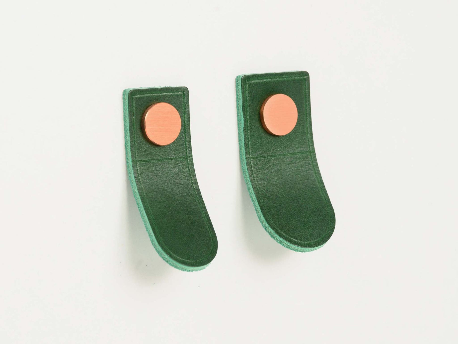 bosgroene leren treklipjes voor meubels