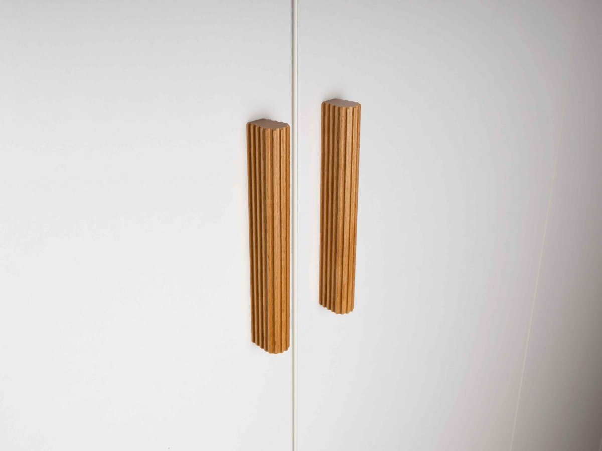 two line wood ribbed door pulls