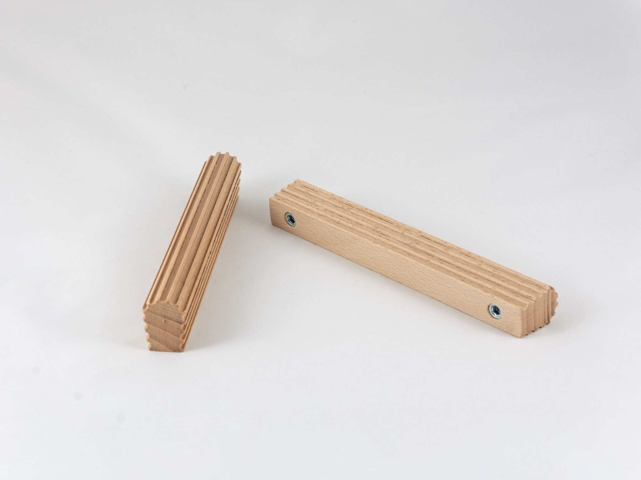 geribbelde meubels minimalistische handgrepen