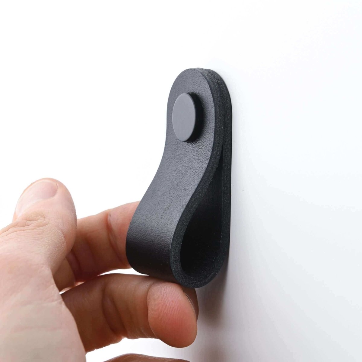 Leather drawer pulls