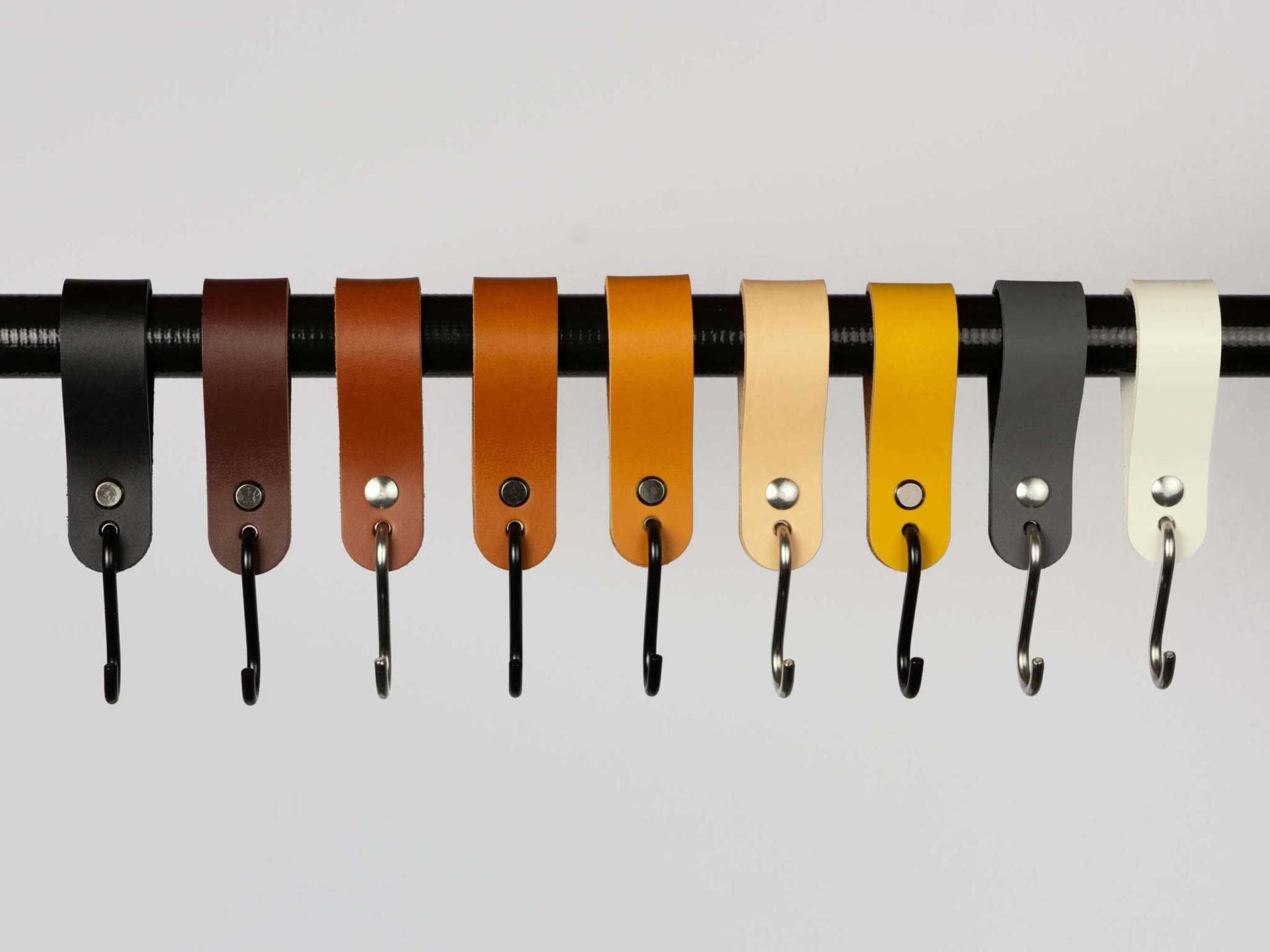 Leren S-haak, kapstokhaak, kledinghaak, jeanshaak, stanghanger
