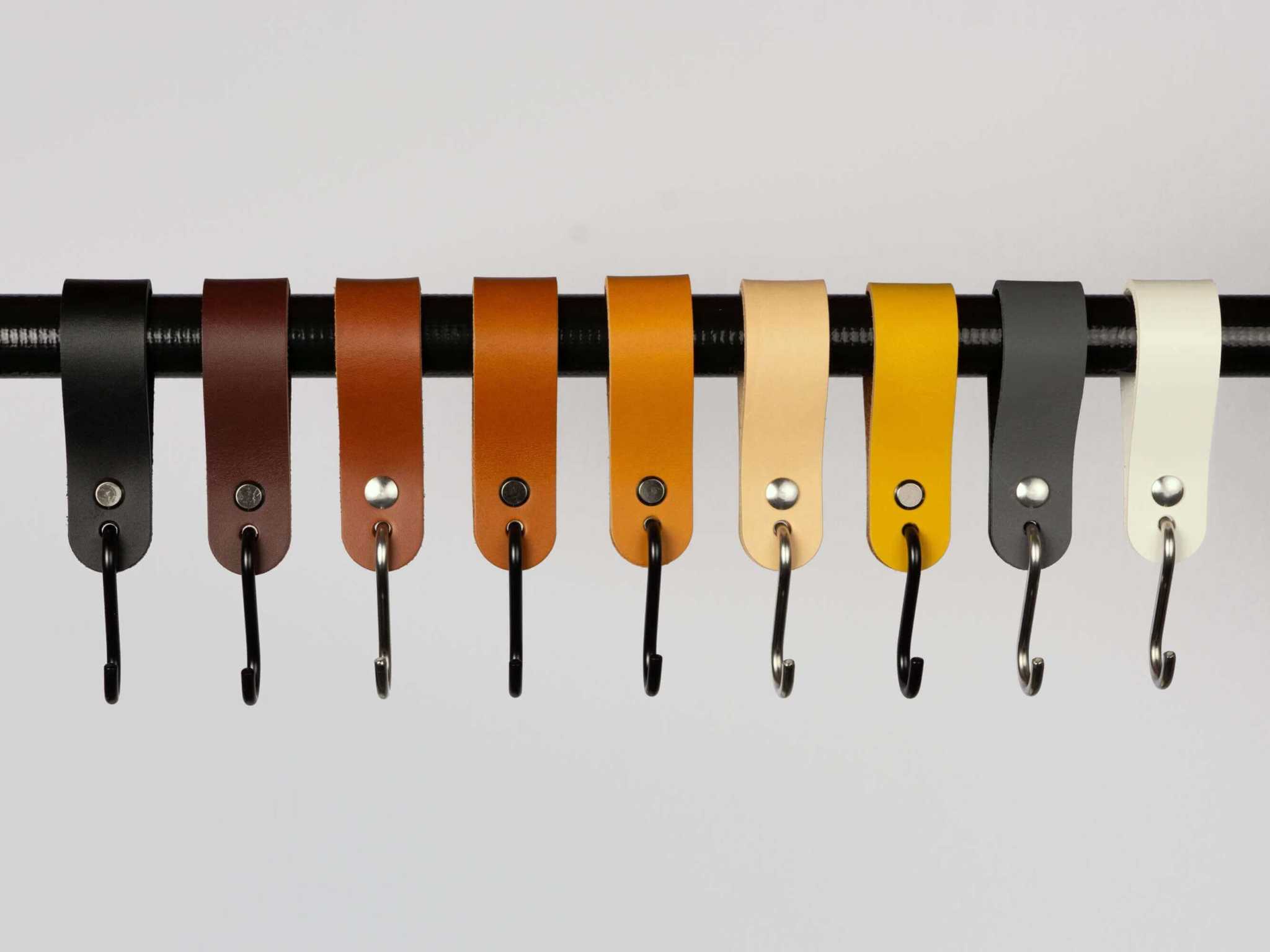 Leren S-haak, kapstokhaak, kledinghaak, jeanshaak, stanghanger