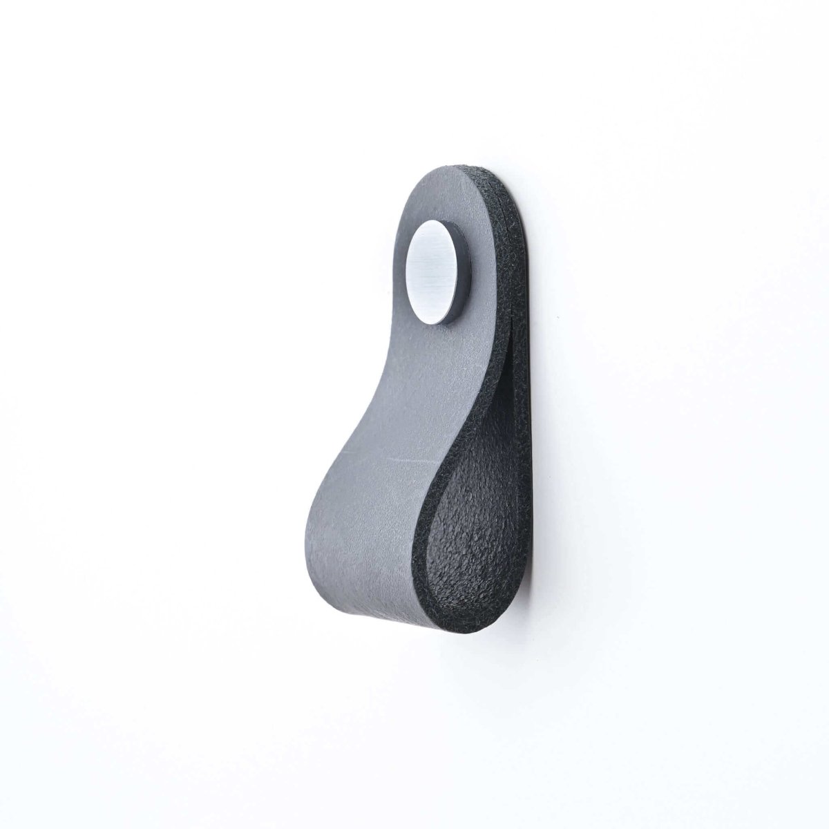 Leather drawer pulls