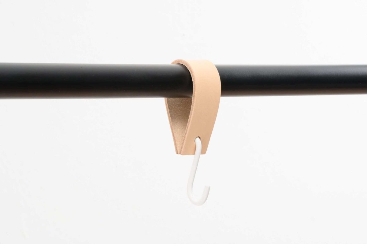 minimalist leather hook square ends rail