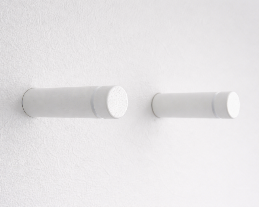 ganci da parete in legno, bianchi, rovere, design Rowzec