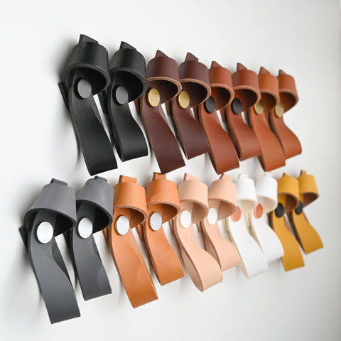 all ribbons leather drawer pulls, leather cabinet pulls, leather pulls, Ledergriffe, poignees cuir