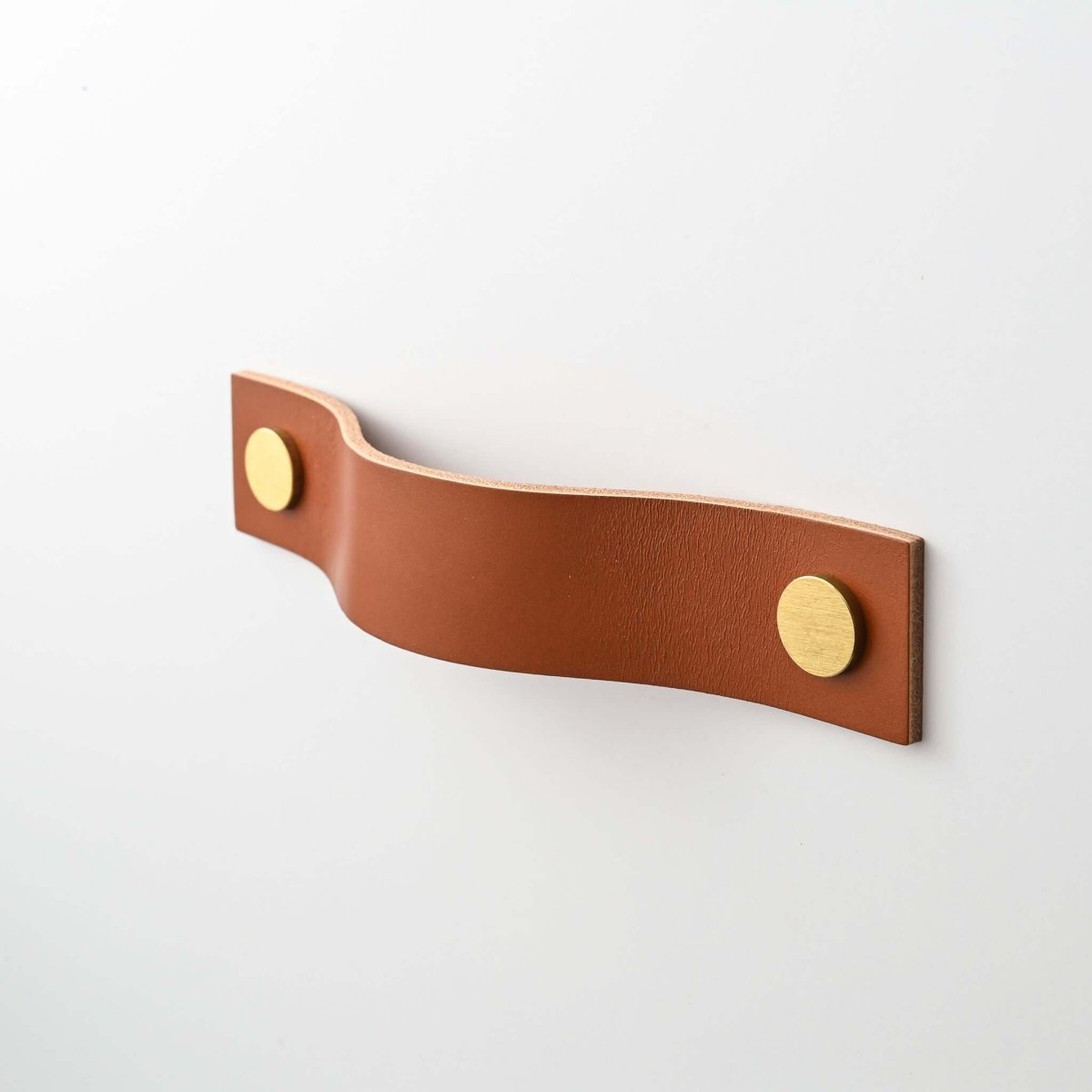 cognac large straight handle leather drawer pulls, leather cabinet pulls, leather pulls, Ledergriffe, poignees cuir