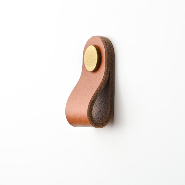 cognac thin small rounded leather drawer pulls, leather cabinet pulls, leather pulls, Ledergriffe, poignees cuir