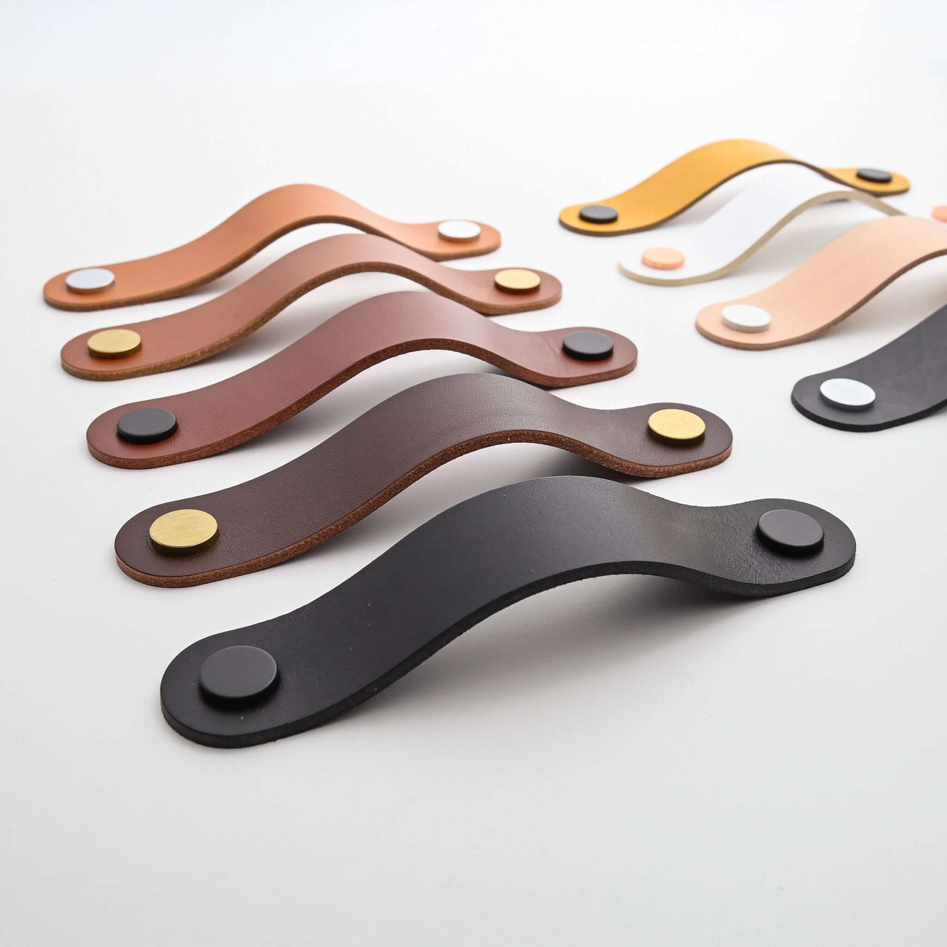 grote ronde handgrepen van leer voor lades, handgrepen van leer voor kasten, handgrepen van leer, Ledergriffe, poignees cuir