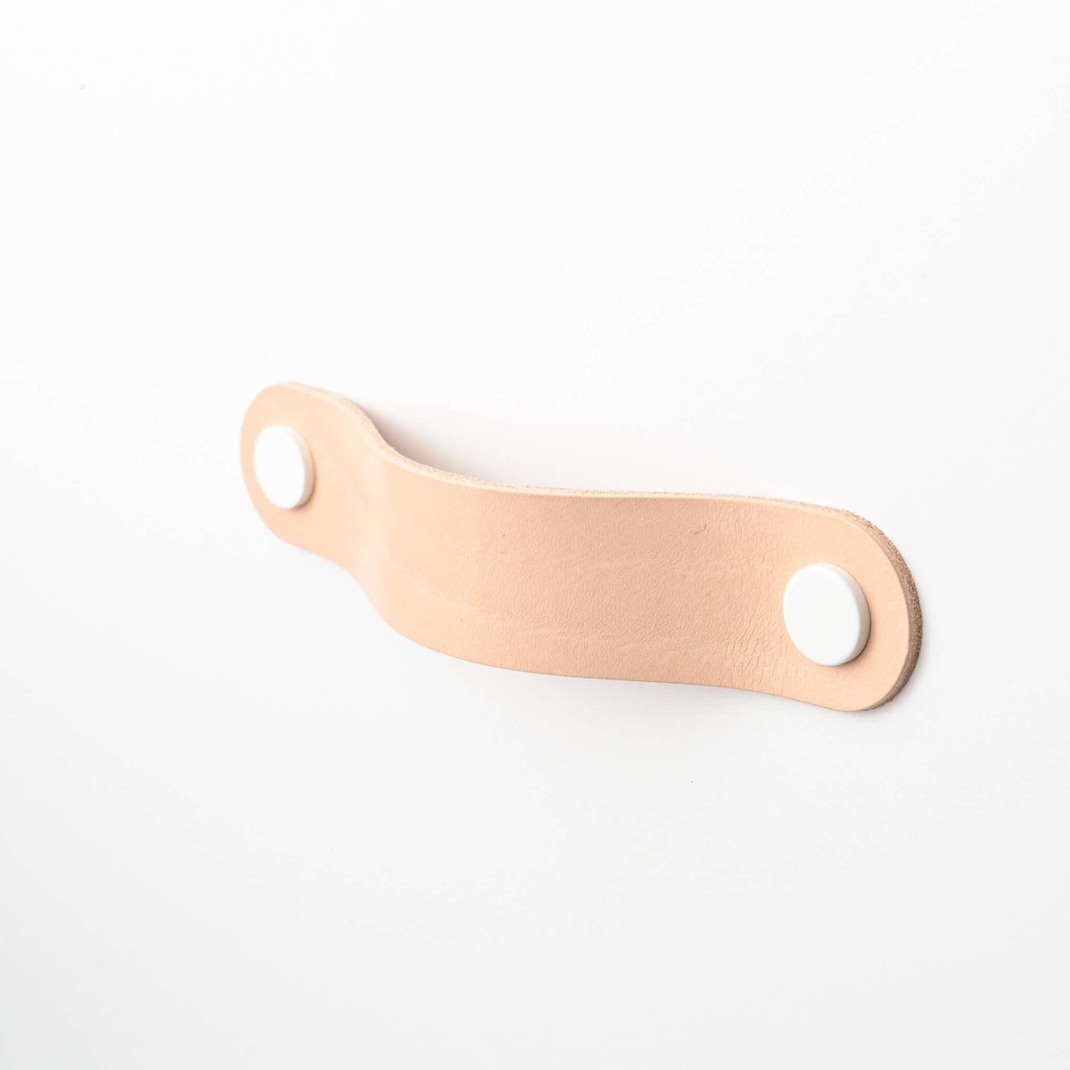 natural large rounded handle leather drawer pulls, leather cabinet pulls, leather pulls, Ledergriffe, poignees cuir