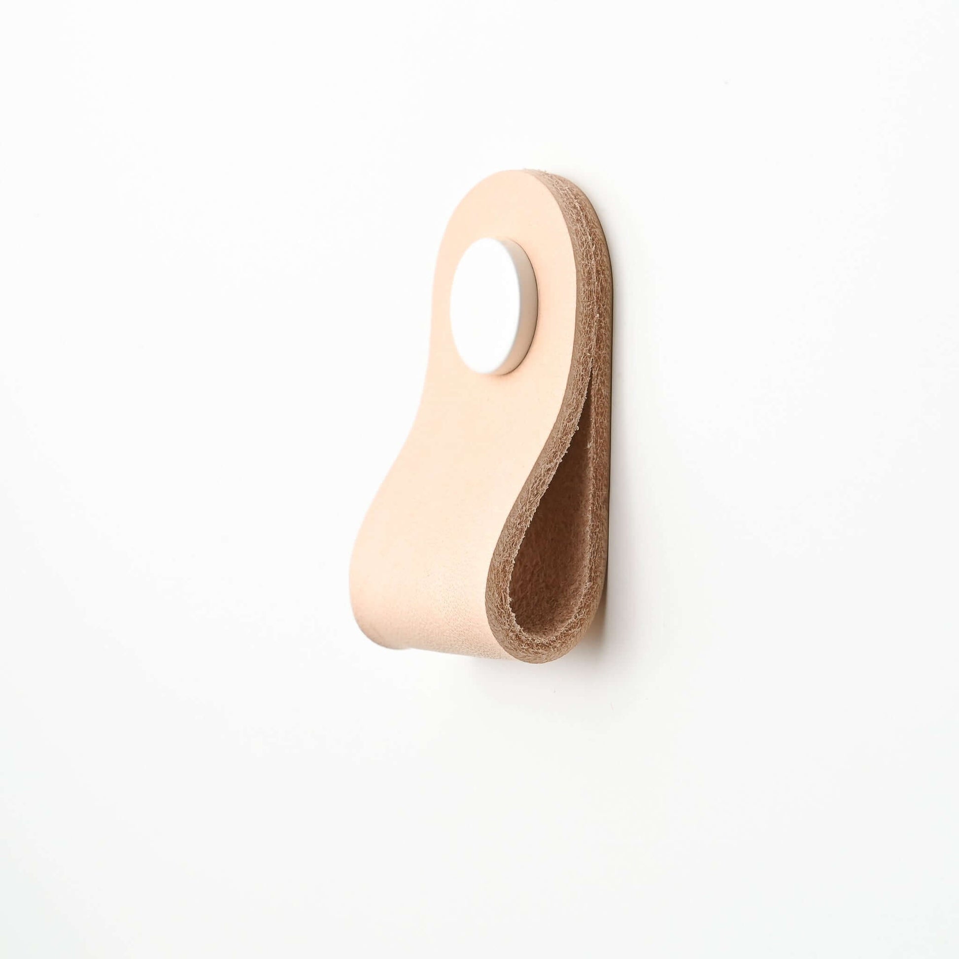 natuurlijke brede kleine ronde lederen ladegrepen, lederen kastgrepen, lederen grepen, Ledergriffe, poignees cuir