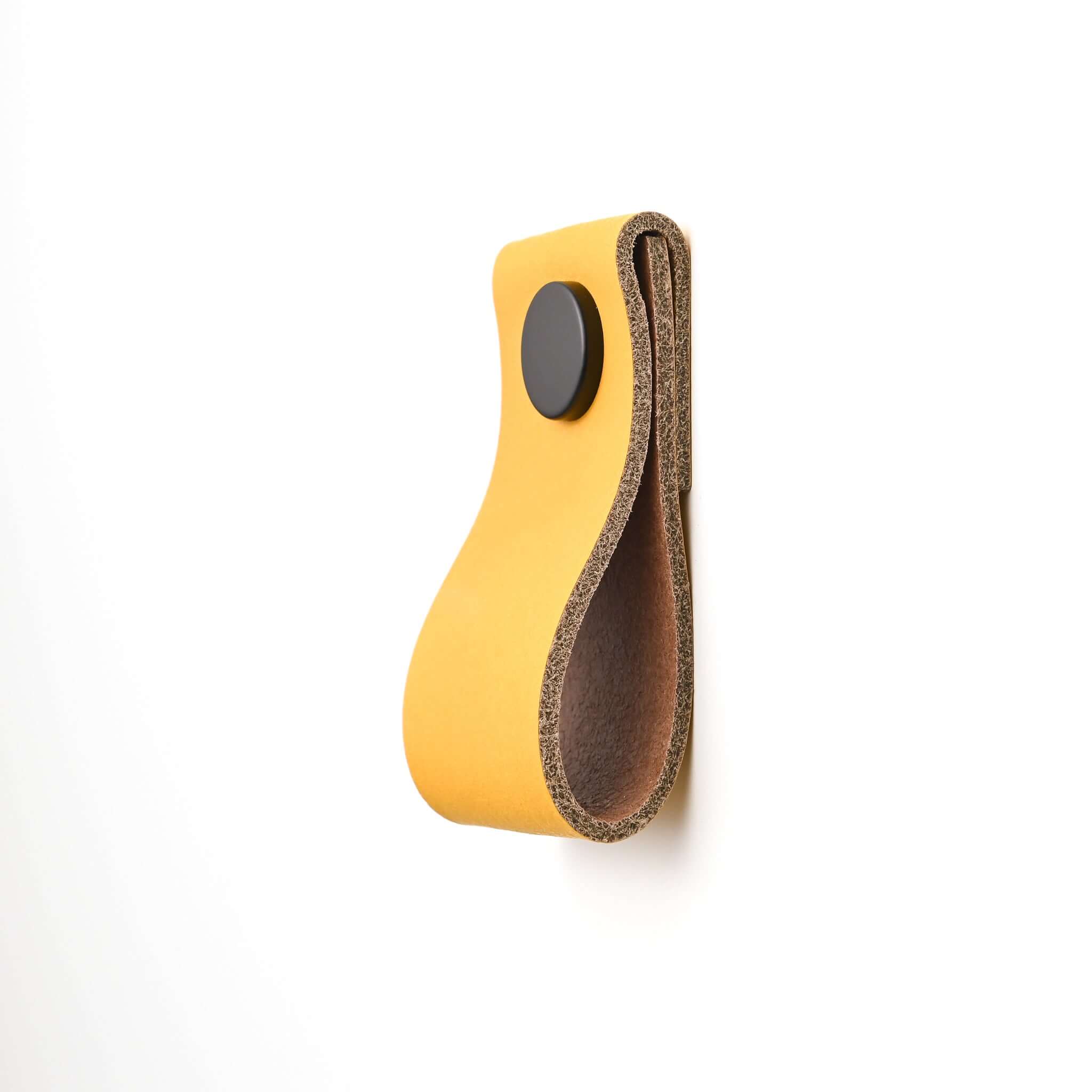 Okerkleurige brede lederen ladegrepen, lederen kastgrepen, lederen grepen, Ledergriffe, poignees cuir