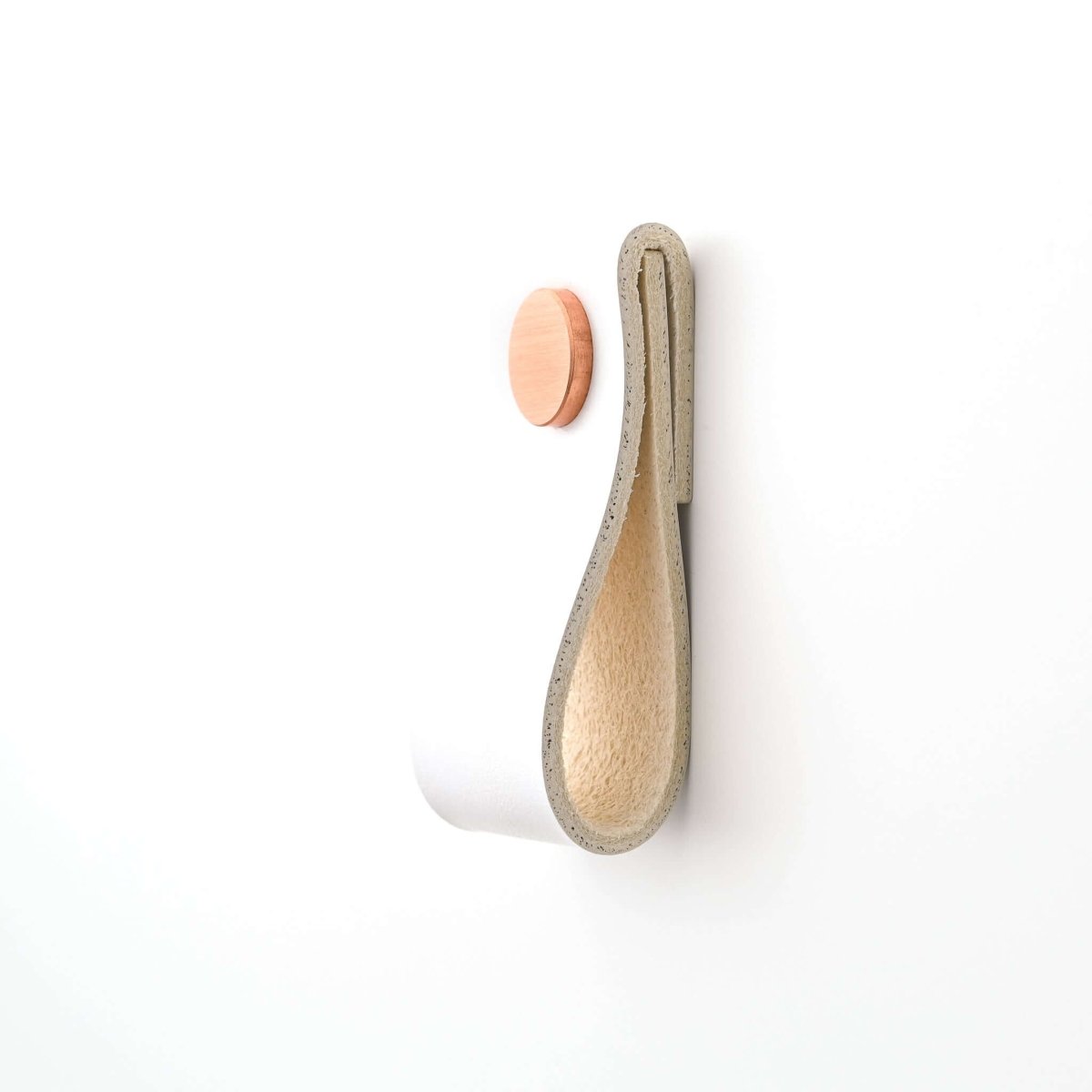 white wide leather drawer pulls, leather cabinet pulls, leather pulls, Ledergriffe, poignees cuir