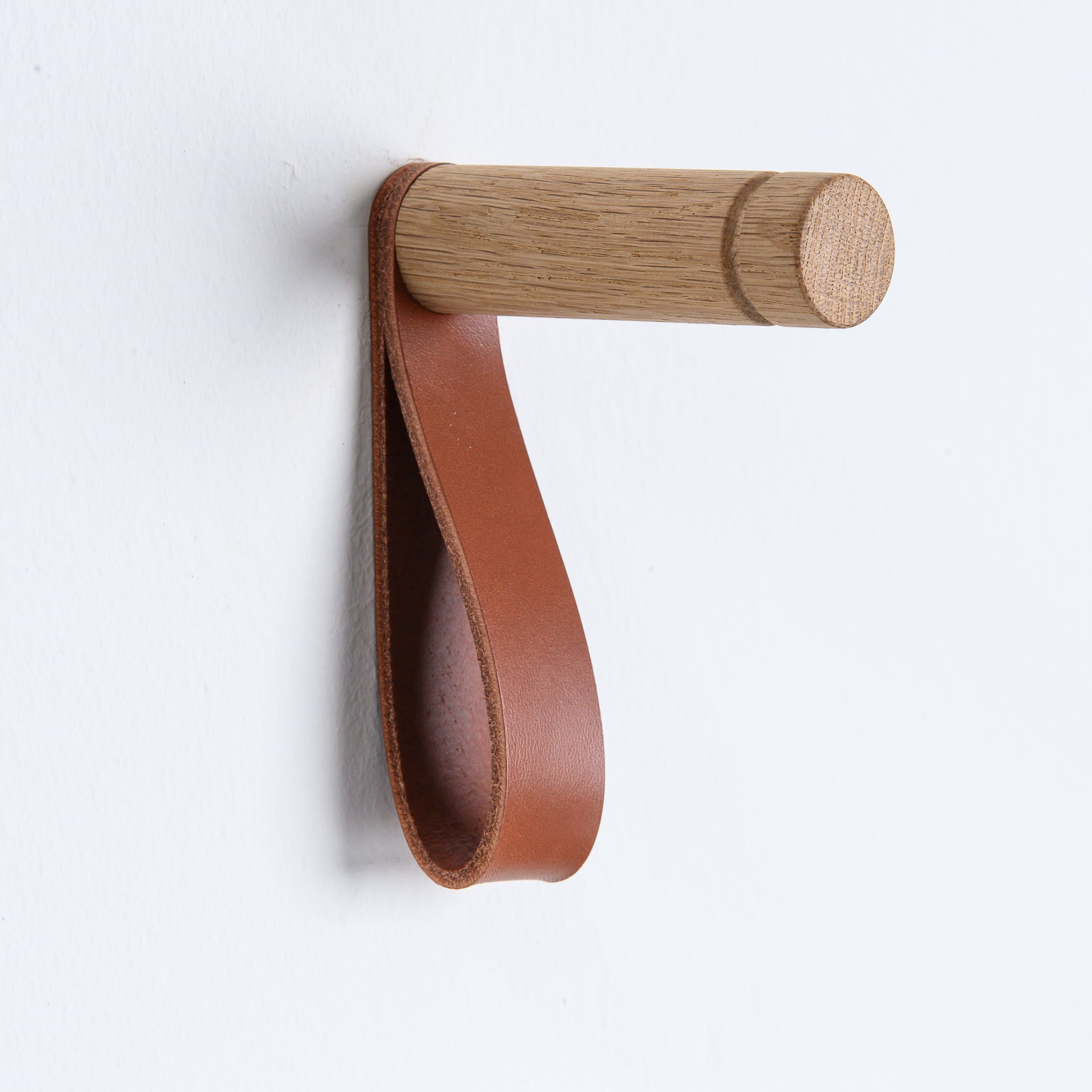 Oak wood wall hook with leather strap Rowzec Design