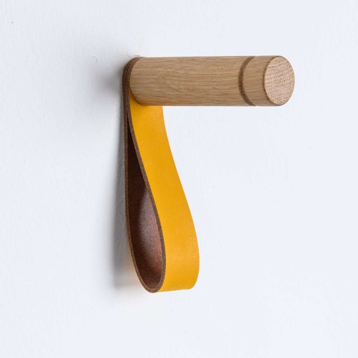 Oak wood wall hook with leather strap
